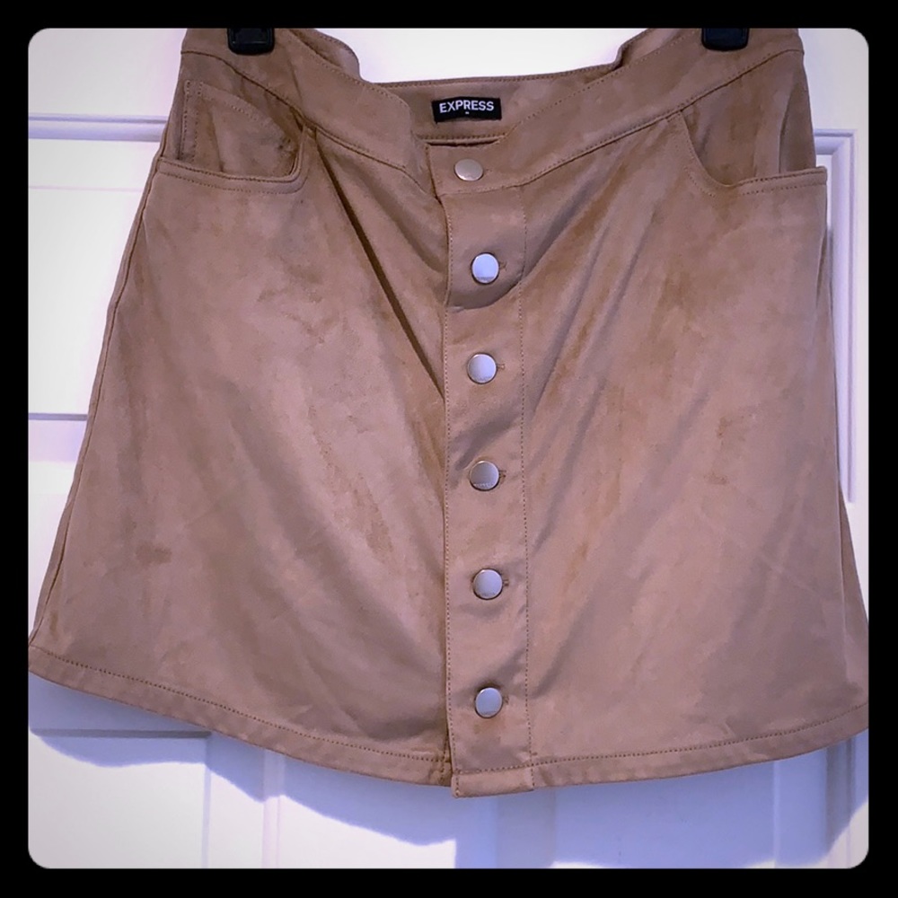 NWOT - Express Skirt with Pockets